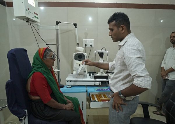 ratanveer-eye-2